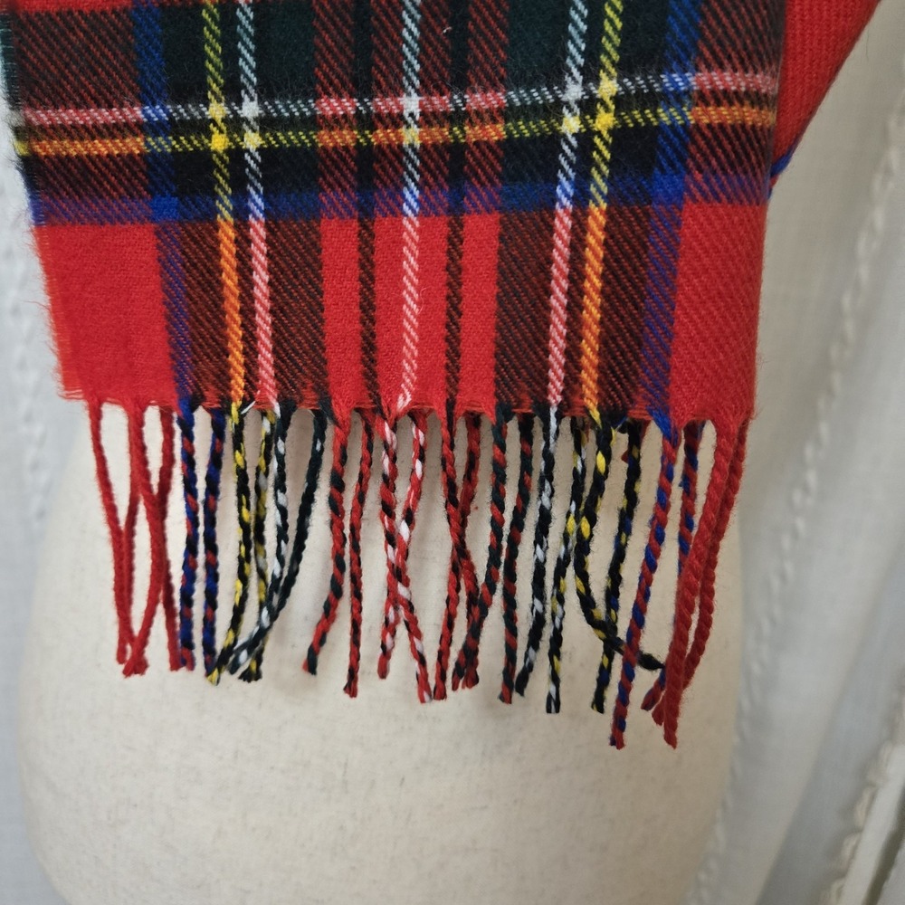 Better Than Cashmere Brand Red Tartan Old Money Classic Fringe Preppy Acrylic - Picture 3 of 7